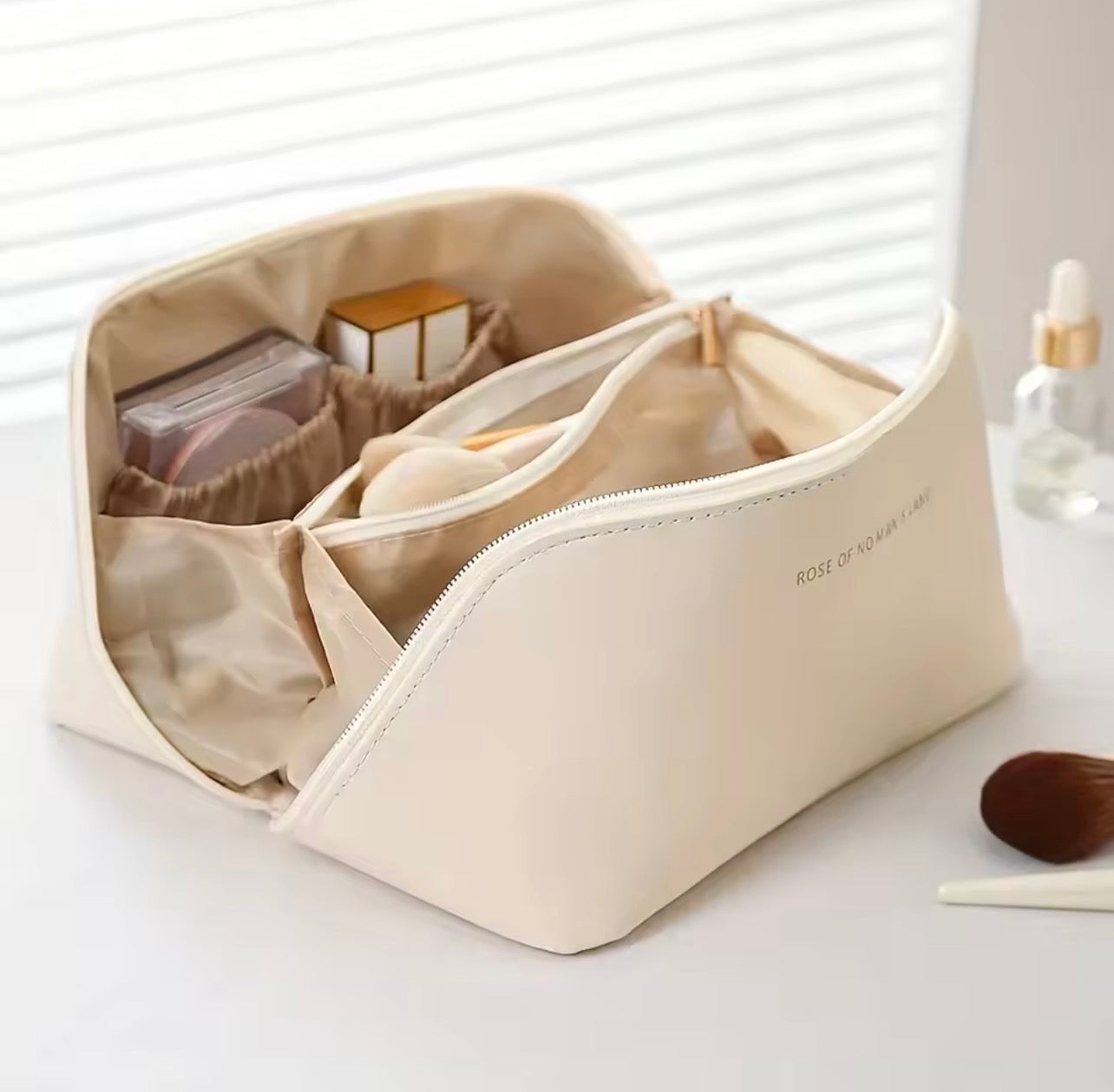 Premium Portable Makeup Organizer -Stylish Multi-Functional Toiletry Case for Travel