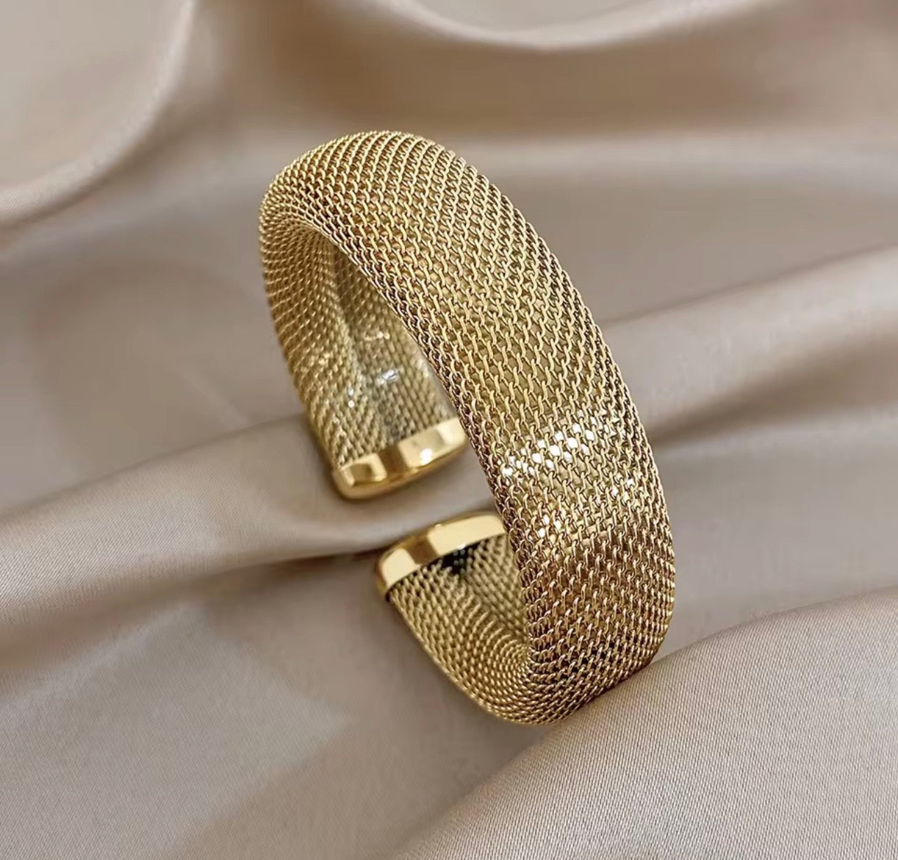 Luxury Mesh Cuff Bracelet Collection | Premium Statement Metal Bangle for Women (Gold & Silver)
